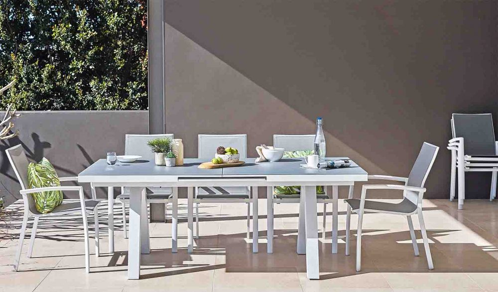 Aluminium outdoor dining clearance
