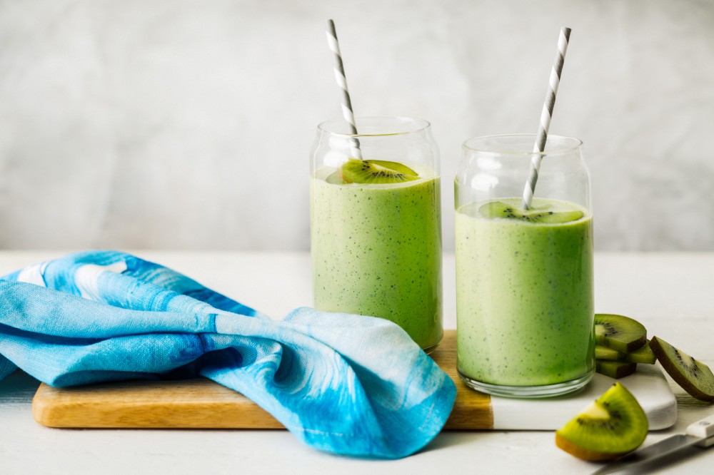 Blender-smoothie-green-and-lean-power