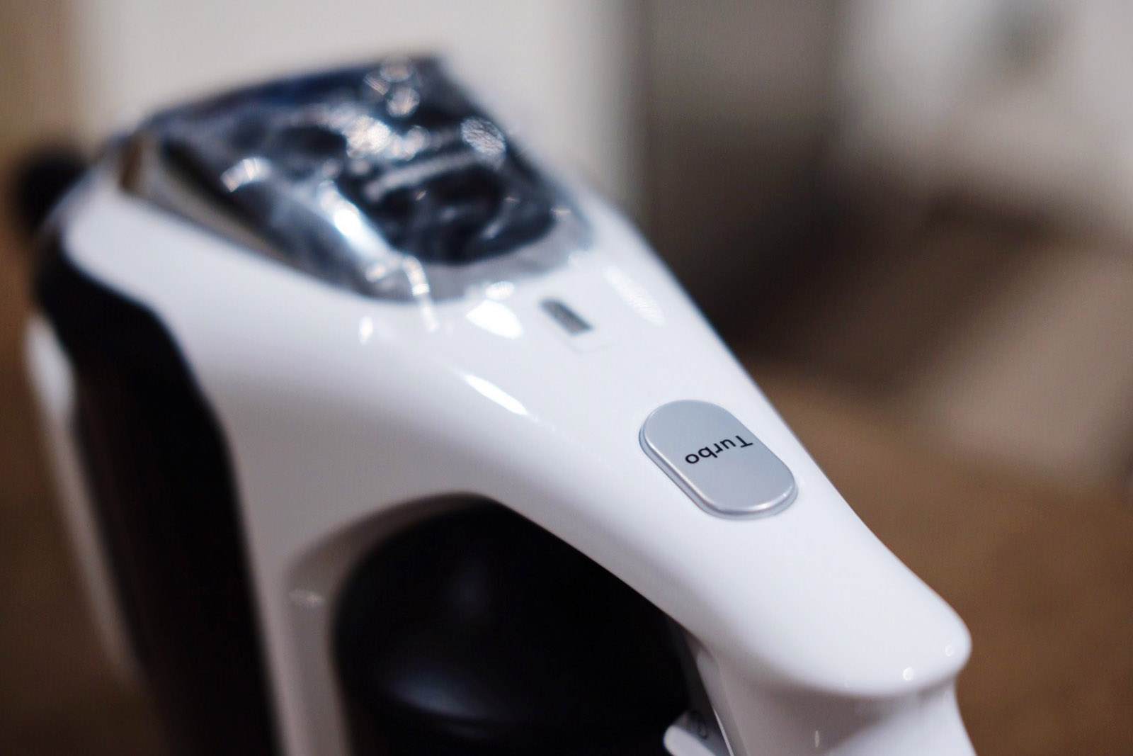 Clean Without Limits with the Bosch Unlimited Cordless Handheld Vacuum