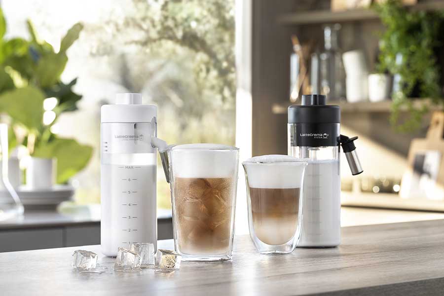DeLonghi Eletta Explore LatteCrema Hot and Cool плюс напитки.