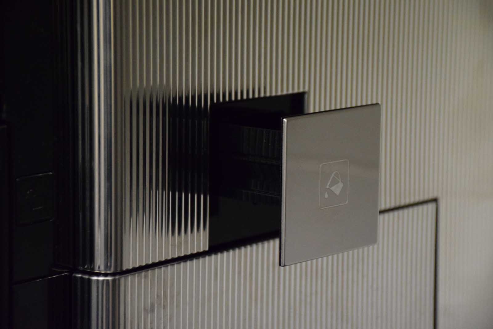 Home Barista Service with the De’Longhi Maestosa Coffee Machine