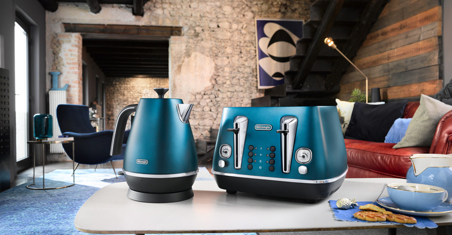 Coloured toaster on sale