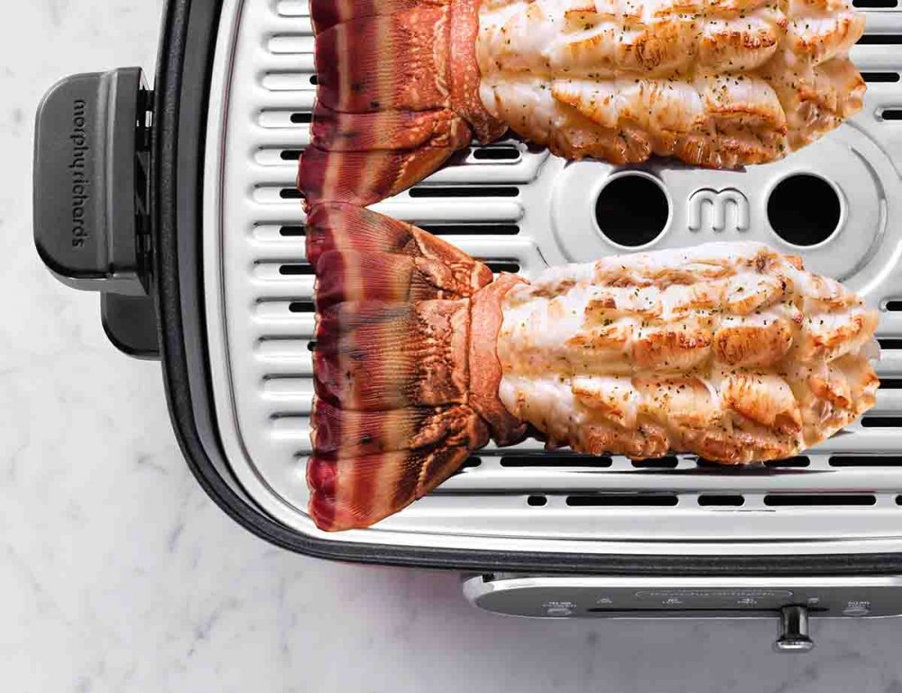 Lobsters being grilled in the Morphy Richards Multi-function Cooking Pot.