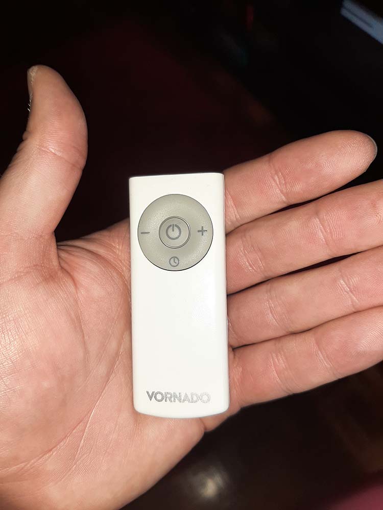 Reviewing Vornado’s Energy Smart™ Pedestal Air Circulator Harvey Norman