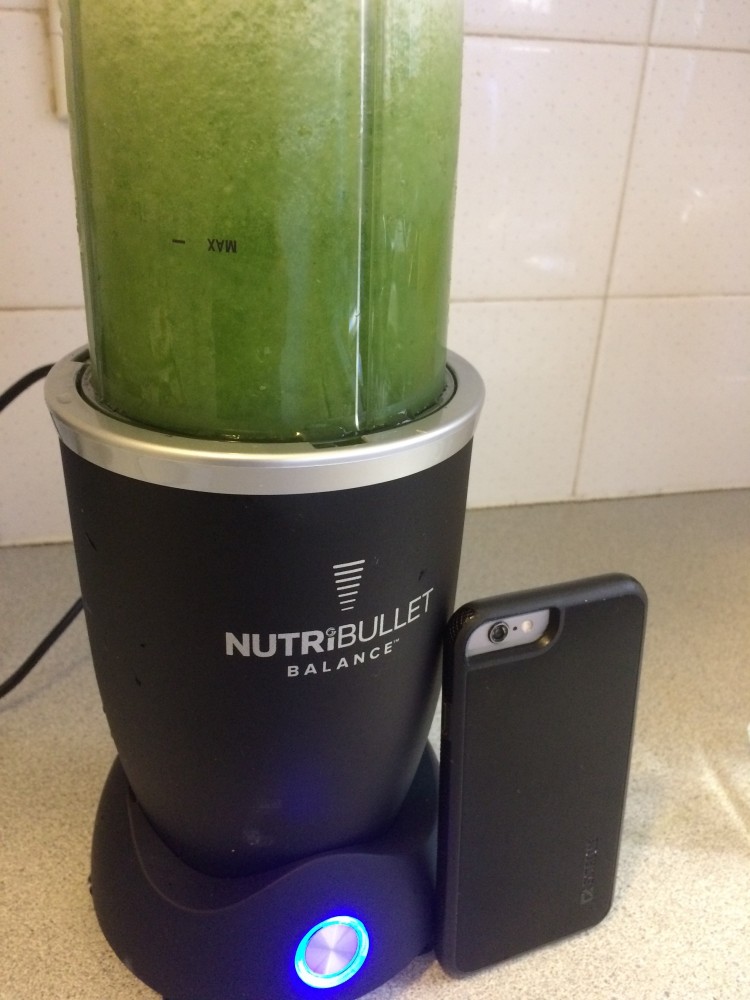 NutriBullet Balance Is a Smart Blender that Shows Nutrition Information