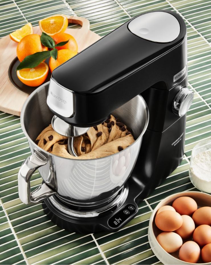 Using the Kenwood Titanium Chef Baker XL Mixer.