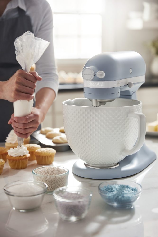 Best Buy: KitchenAid 100 Year Limited Edition Queen of Hearts 1.5L