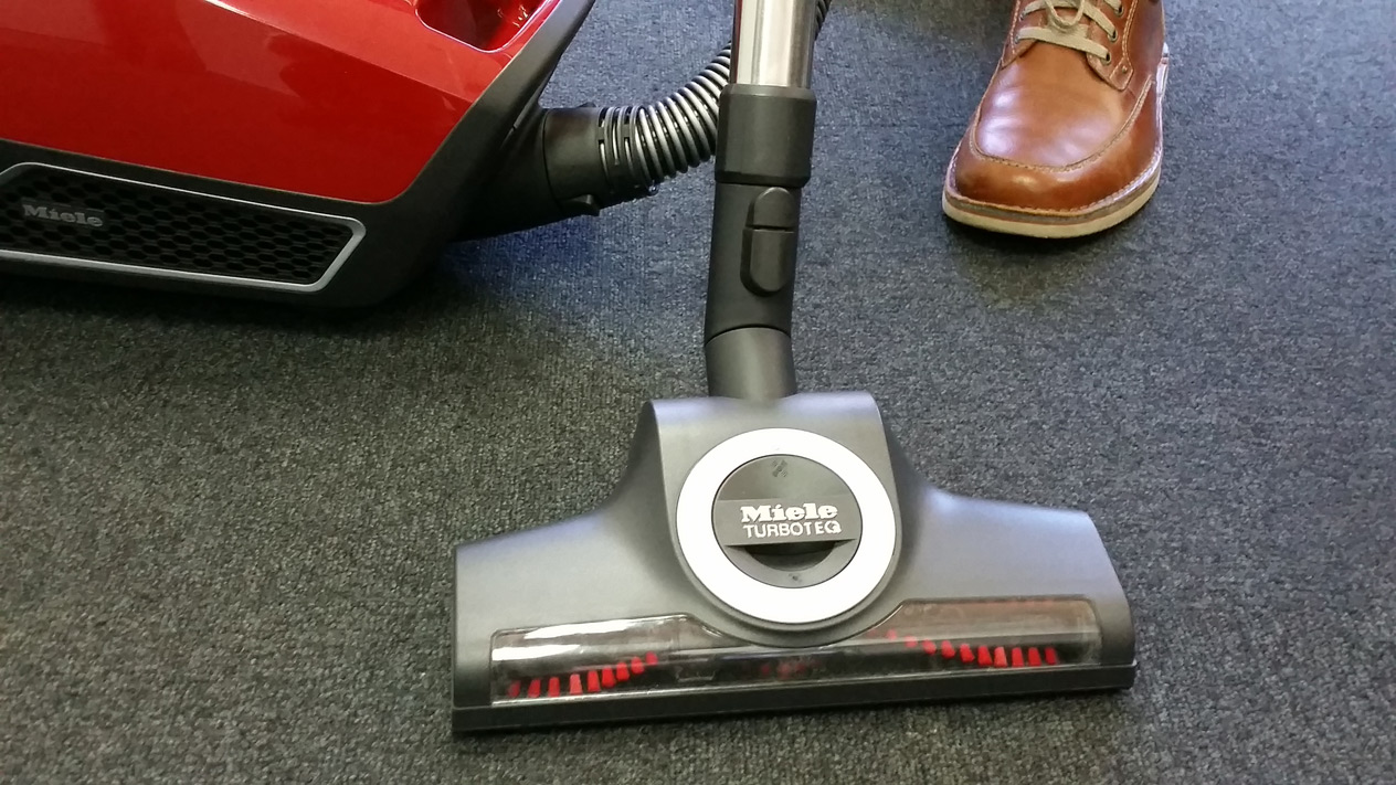 Miele Vacuum Cleaner Goes Bagless with the Blizzard Harvey Norman