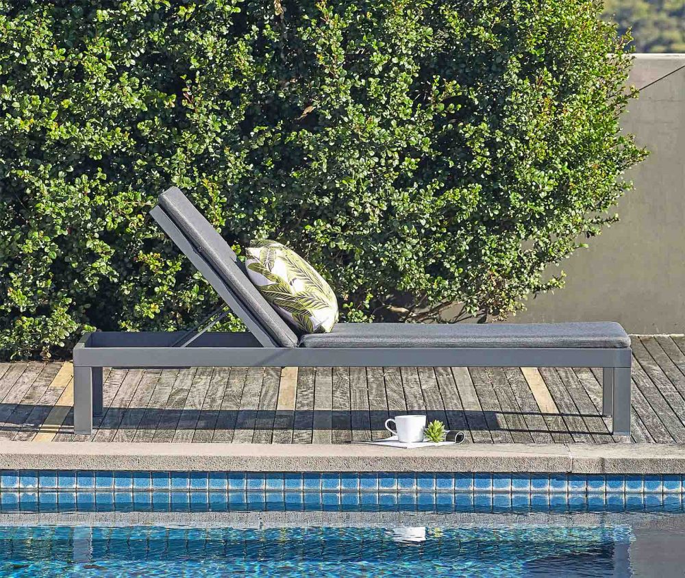 Harvey norman 2025 sun lounger