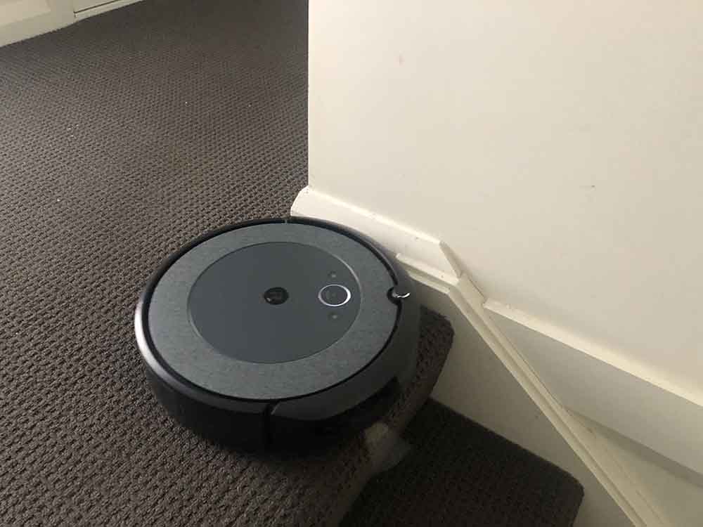 iRobot Roomba i3+ Robotic Vacuum Makes Life Simpler Harvey Norman
