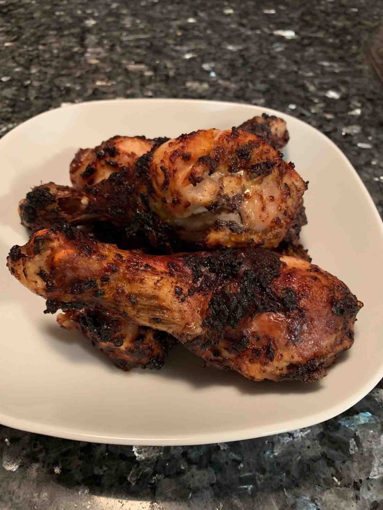 https://www.harveynorman.com.au/blog/assets/Spicy-Chicken-Drumsticks-Airfryer-Recipe-750x1000.jpg