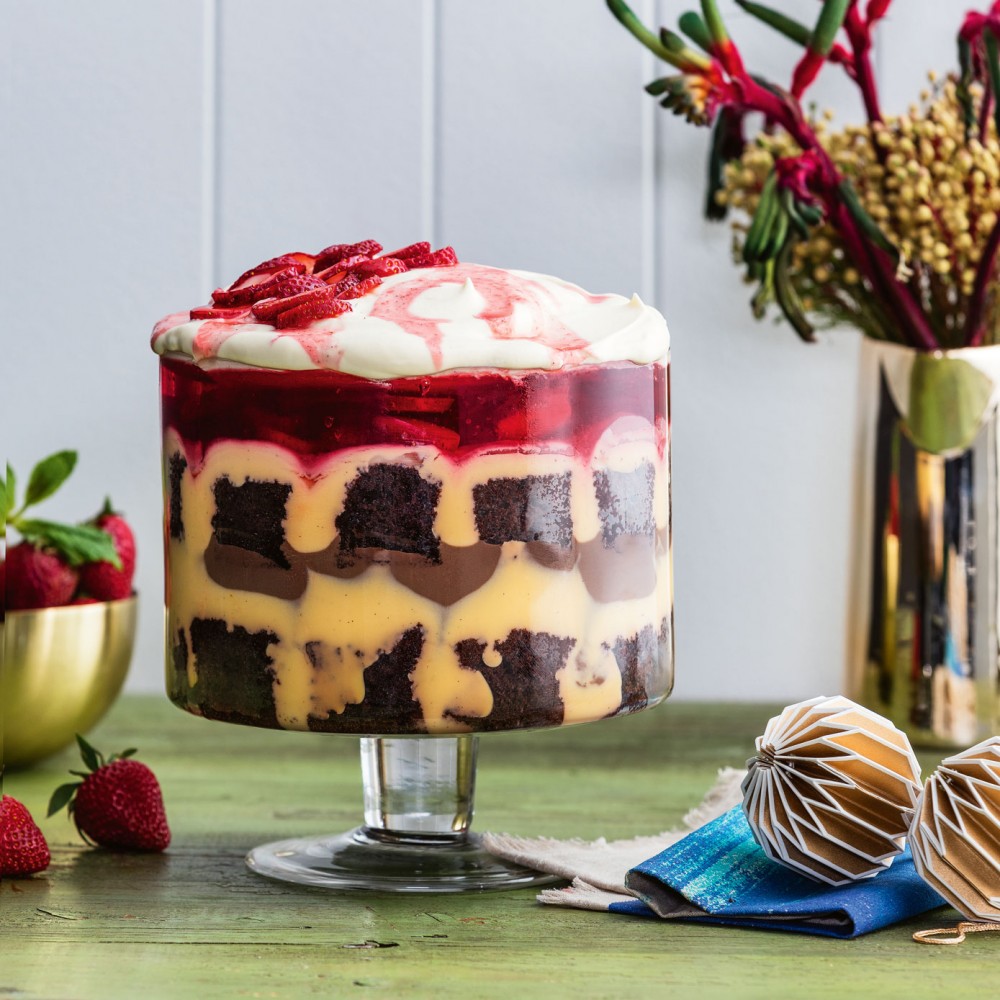 strawberry-and-chocolate-trifle