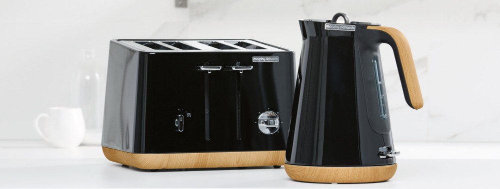 Black scandi toaster hotsell
