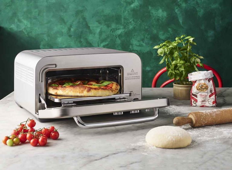 Mushroom, Roasted Garlic and Mascarpone Pizza with Cauliflower Base