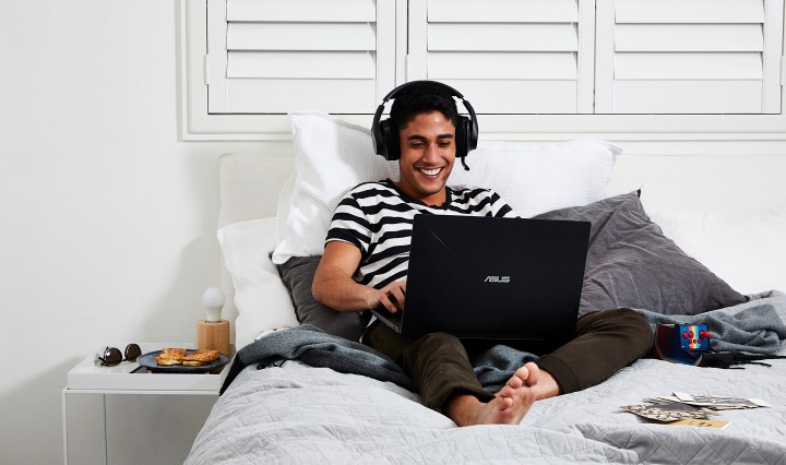 What laptop is best for me? Image is of an Asus Gaming Laptop