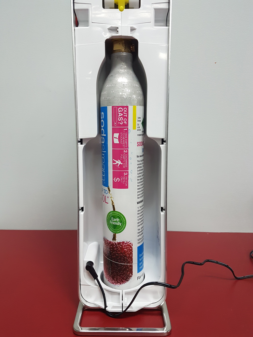 Making bubbles with the SodaStream Power Sparkling Water Maker Harvey