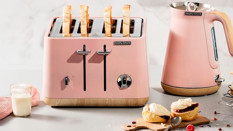 https://www.harveynorman.com.au/media/wysiwyg/brand-pages/morphy-richards/morphy-richards-lead-b.jpg