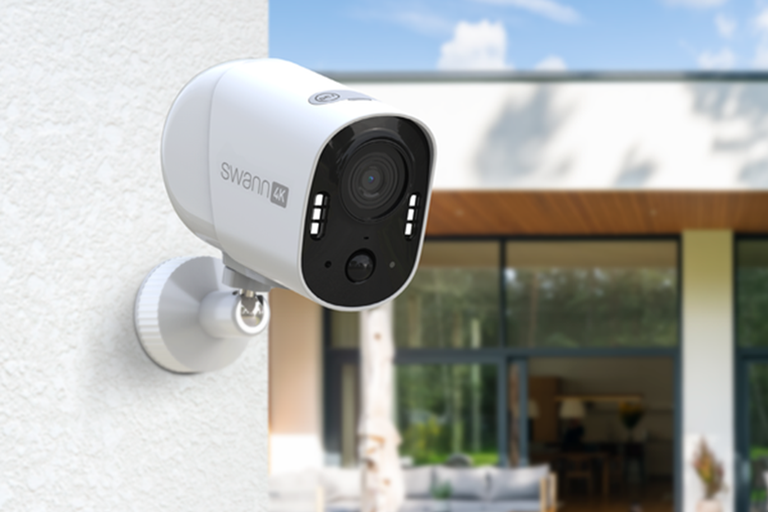 Swann Xtreem Wireless 4K Security Camera with 32GB Micro SD Card