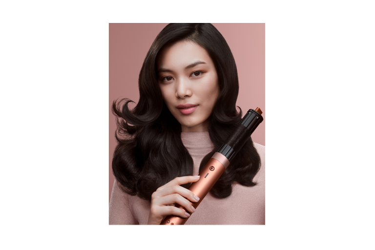  Auto-Adapts for Shine and Scalp Health 