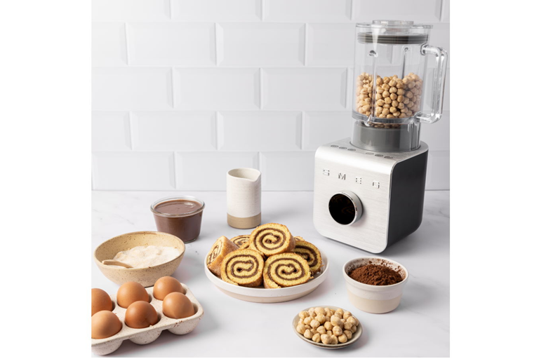 Smeg High Performance Vacuum Pump Blender Joyce Mayne