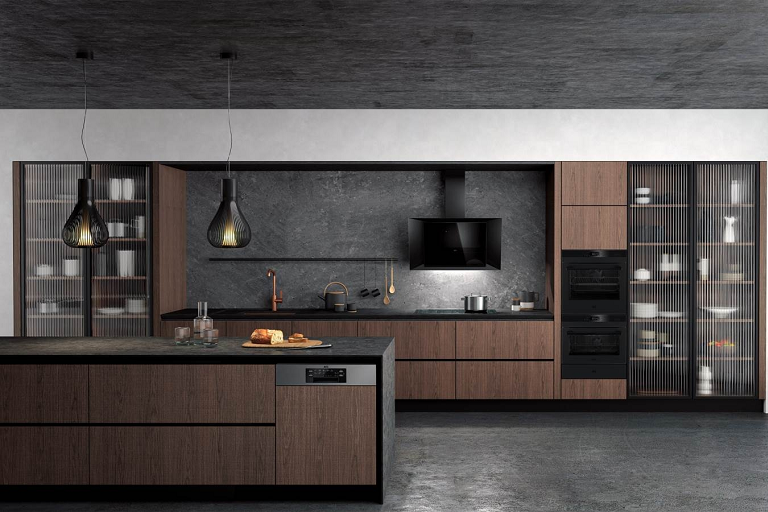 AEG 600mm SenseCook Pyroluxe Multifunction Oven with Pyroproof