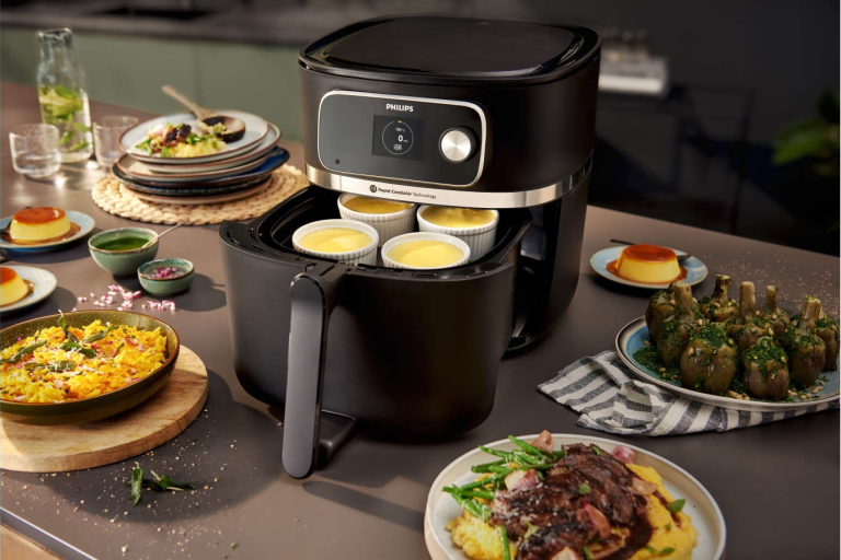 Philips 7000 Series Connected Air Fryer Combi XXXL with Food Thermometer -  JB Hi-Fi