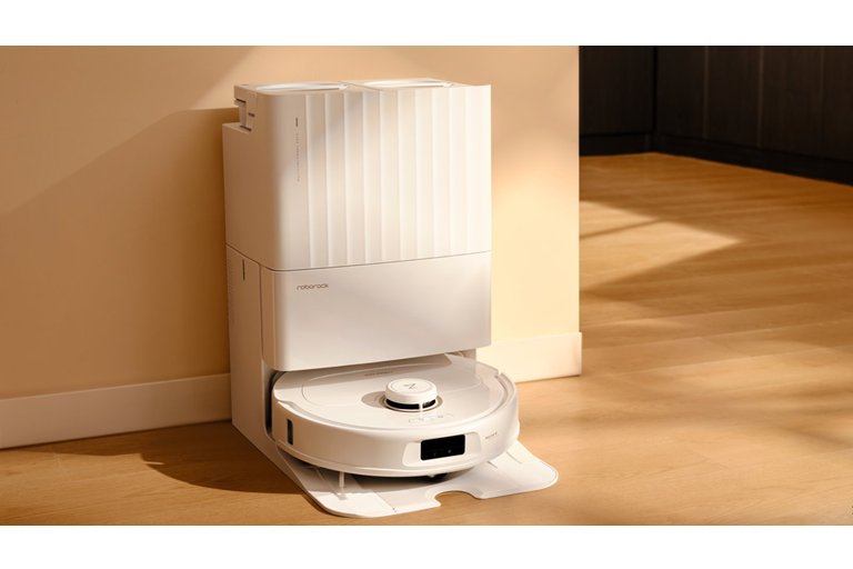Roborock Qrevo MaxV Robotic Vacuum & Mop White Harvey Norman