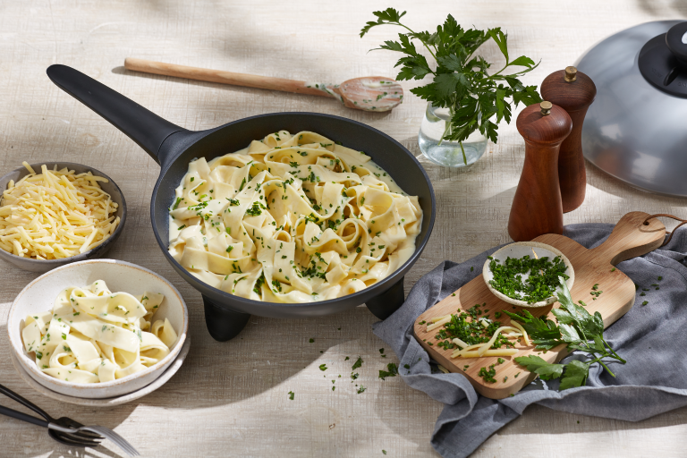 Sunbeam DiamondForce 25cm Skillet Harvey Norman