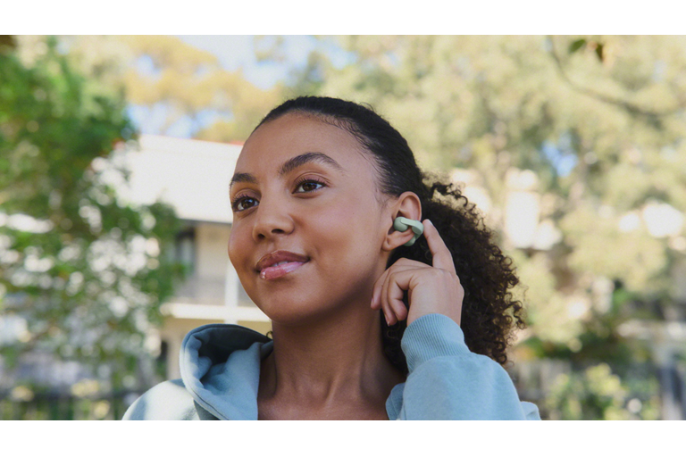  Clear Calls and Smart Sound Control 