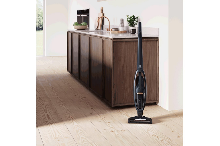 Electrolux Well Q7 Cordless Vacuum Indigo Blue Harvey Norman