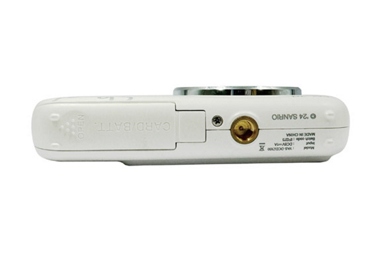 Yashica x Hello Kitty DZ-100 Digital Camera - White | Joyce