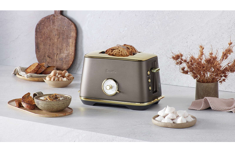 Breville the Toast Select Luxe Brass 2 Slice Toaster Damson Blue